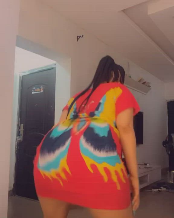 African Booty Thick gif