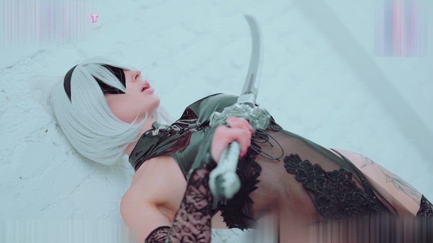 Black 2B and White 2B from NieR: Automata by Sonya Vibe and Alice Bong