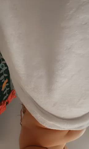Oops my towel fell. Can you get it [f]or me?