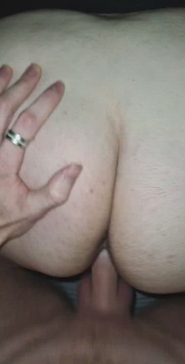 British BBW gets a massive deep creampie before bed