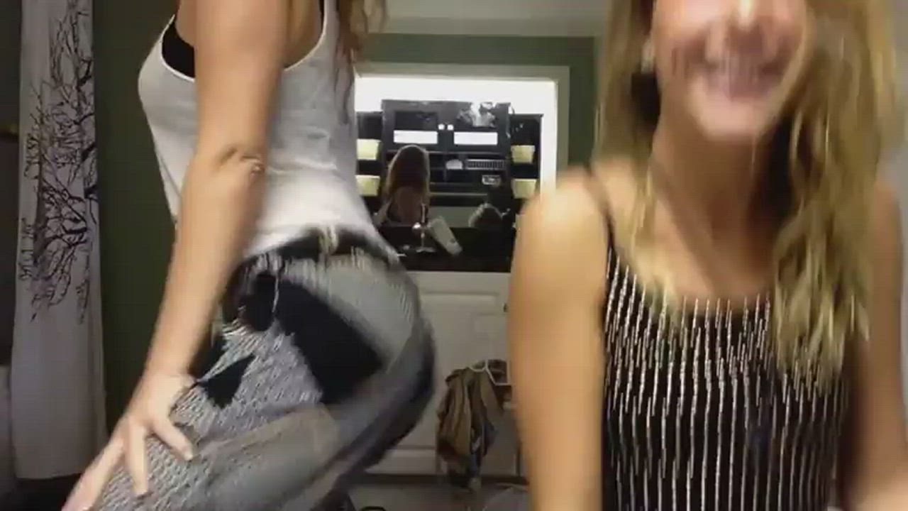 Camel Toe Teen Twerking gif