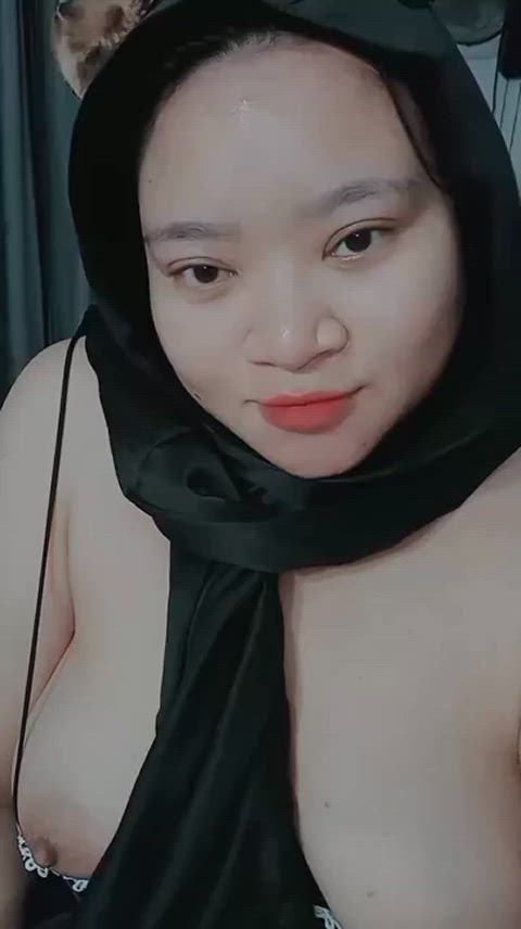 amateur asian desi dildo hijab homemade indo indonesian muslim sucking gif