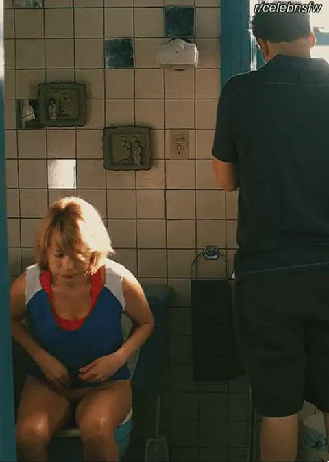 boobs michelle williams sideboob gif