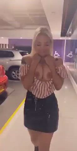 Sexy Flashing