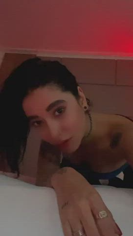 18 years old chaturbate colombian eye contact latina sensual skinny tattoo teen gif