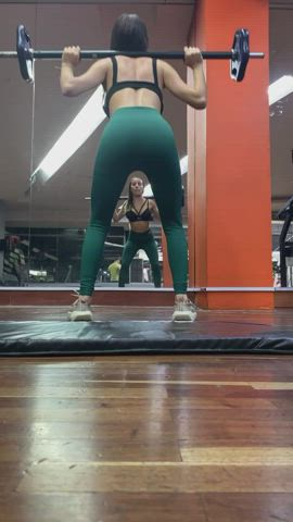 body gym latina gif