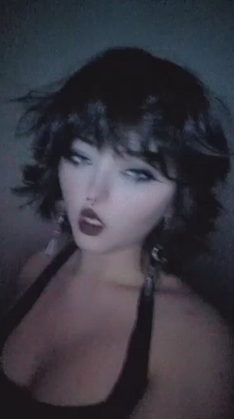 alt alternative amateur boobs egirl emo goth solo tits just-boobs legal-teens gif