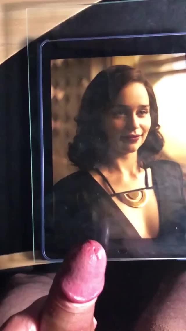 Emilia Clarke 1