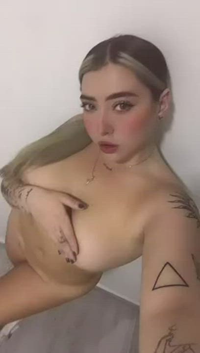 ?INSTANT PREMIUM CONTENT when SUBS? 19 Y.O ? I am in quarantine so I am online all