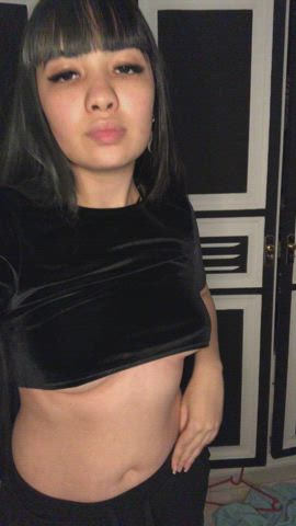 Do you wanna shove your cock between my tits? 😈 Link in comments and in profile!
