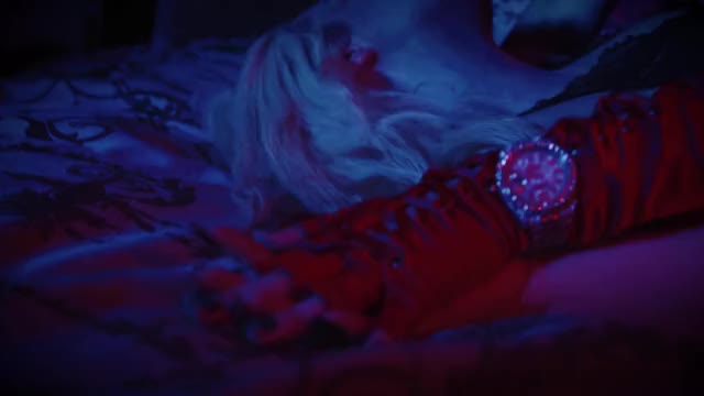Tana Mongeau - Hefner ft. Bella Thorne