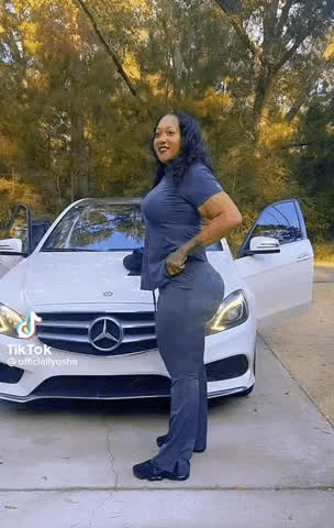 amateur ass ebony public thick gif