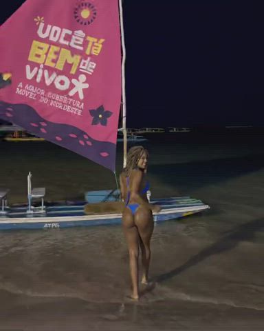 ass brazilian ebony legs gif