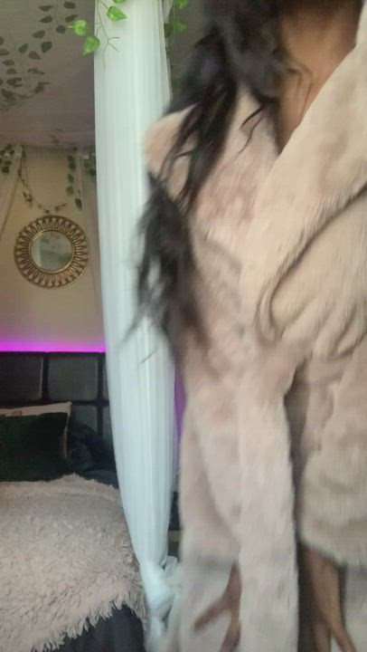 Hey! Do you like what’s under my coat 🥰