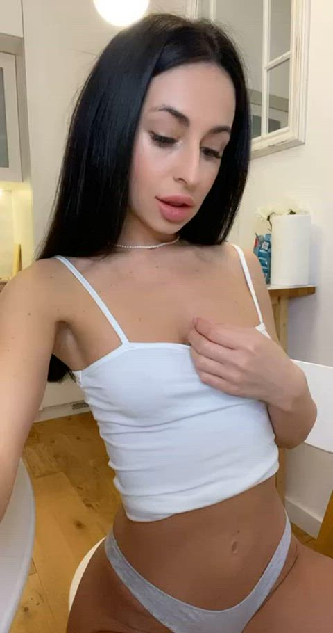 ass brunette onlyfans gif