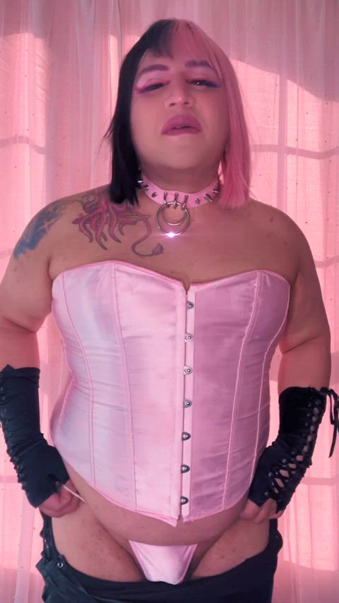 Scene slut ready to be used 🫦
