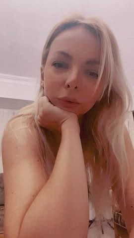 blonde boobs bouncing tits latex leggings nipples tiktok tits titty drop gif