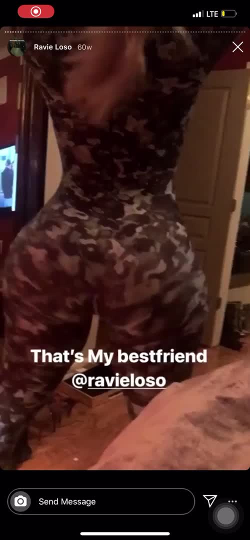 Ravie Camo Twerk