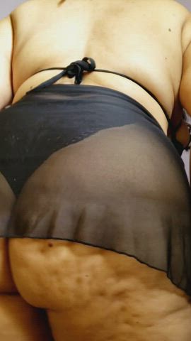 Who doesn't love a fat ass