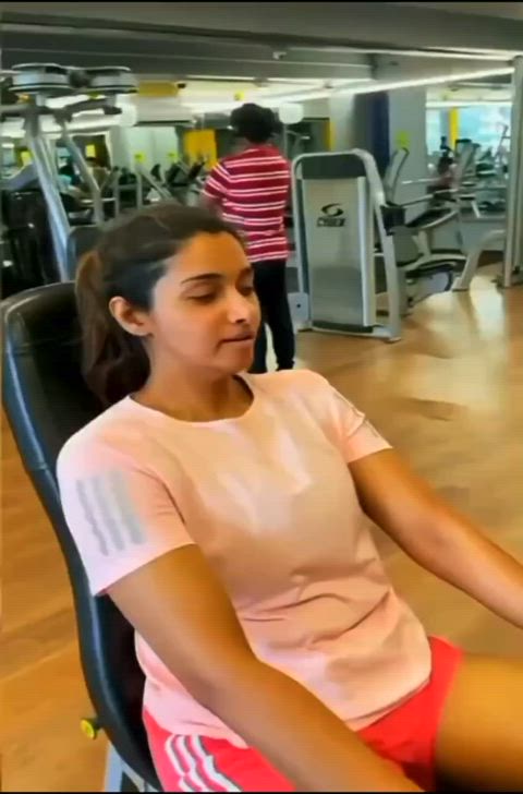 Priya Bhavani Shankar thigh show