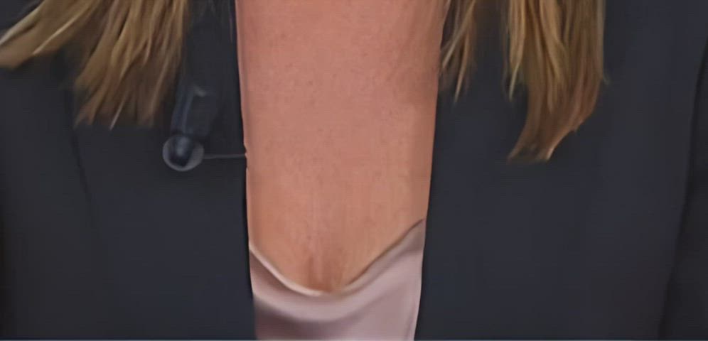 boobs busty cleavage public solo tease tits r/titsworship gif