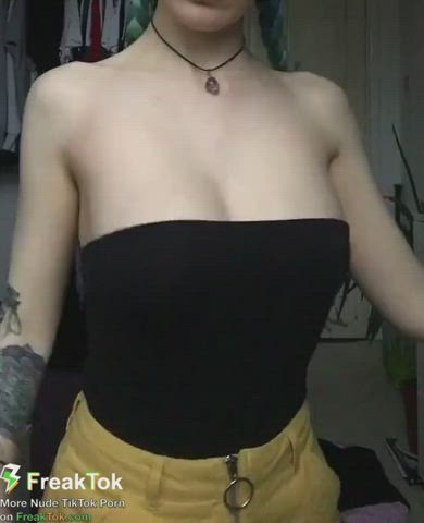 big tits blonde boobs bouncing bouncing tits huge tits natural tits nipples thick