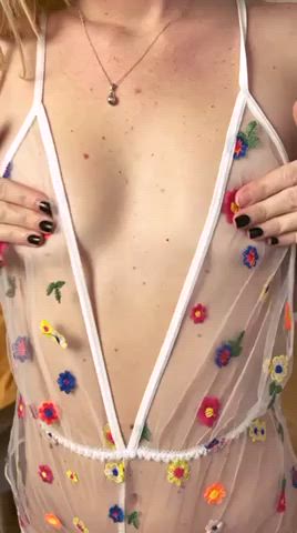 amateur ass natural tits onlyfans solo gif