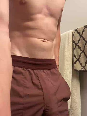 My cock would look better in you than in these shorts ;)