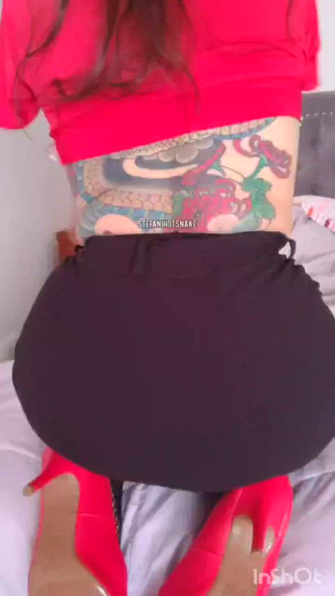I want a random married redditor to fuck me hard