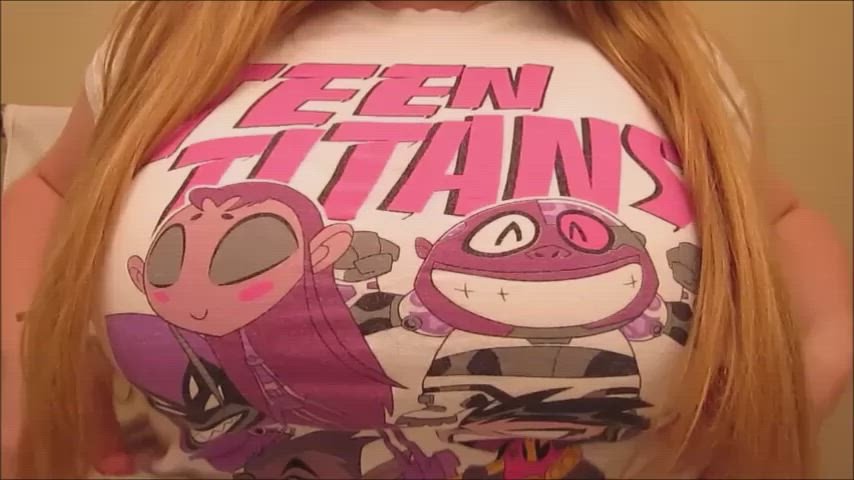 big tits flashing huge tits titty drop gif