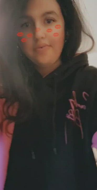 Any girls up for a all girl orgy next weekend :) maybe we can invite a boy 🤪