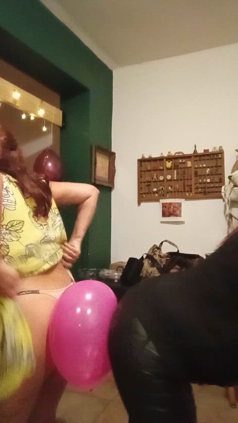 ass balloons brunette homemade gif