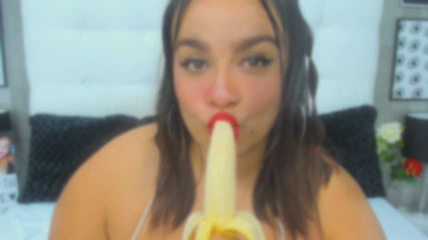bbw blowjob colombian cum in mouth sucking gif