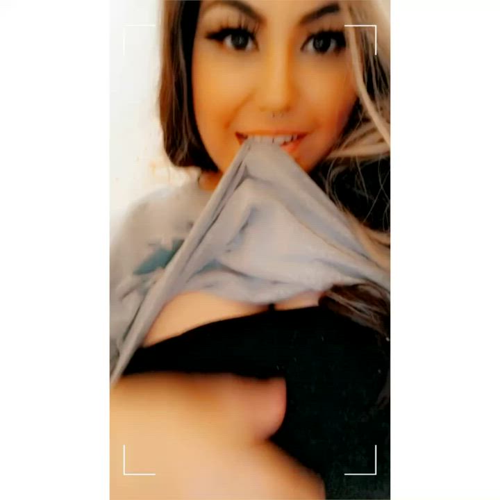 Can I be your big tiddy gf? ?????