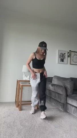 ass dancing latina gif
