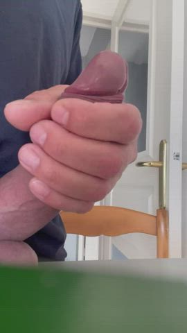 MESDAMES MESDEMOISELLES AVEZ-VOUS ENVIE DE MA GROSSE QUEUE ?