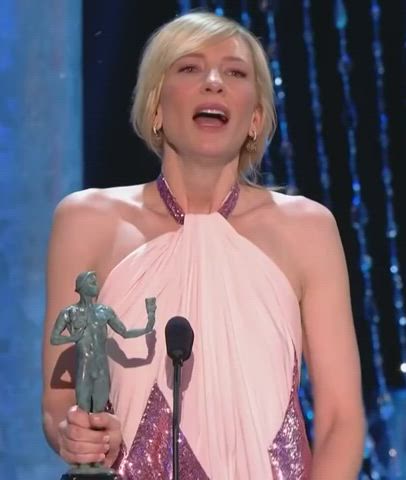 Blonde Celebrity Freeuse Handjob MILF r/NSFWFunny gif