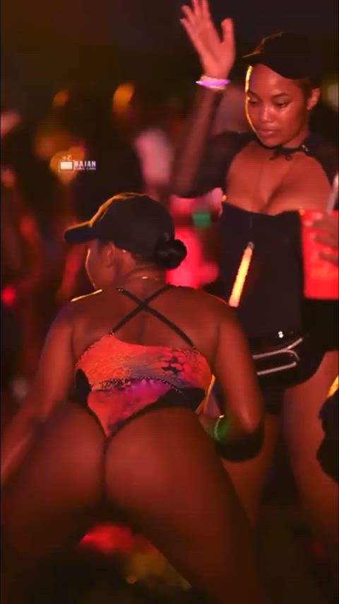 african american amateur ass ebony homemade public thick twerking gif