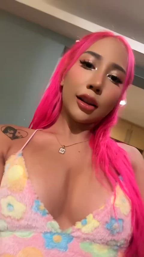 chaturbate cute dress onlyfans petite shorts smile teen tiktok gif