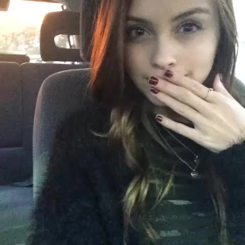 Sarah Ellen gif