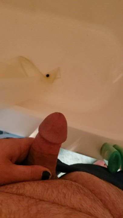 (M38) pissing while hard, is more difficult than it looks in porn