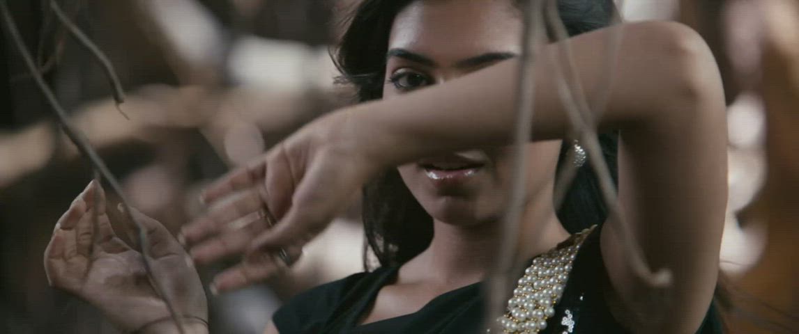 indian saree seduction gif