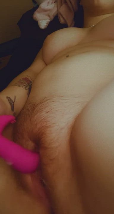 Petite girl squirting 😩