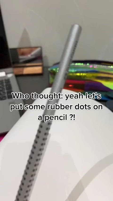 tiktok r/tiktits flashing nipples nipslip boobs gif