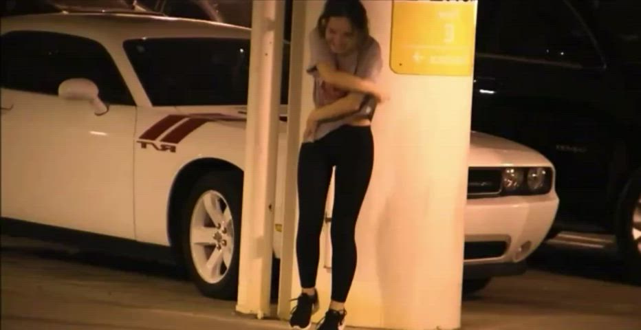 Parking garage babe 😍