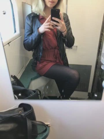 Amateur Arab Cute Glasses Pantyhose Public Teen Tits gif