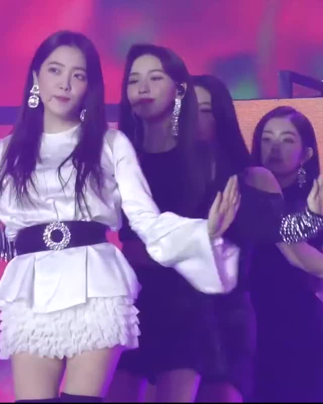 181220 Red Velvet - Butterflies Wendy Fancam by FantasyBlue at KPMA 2018 11