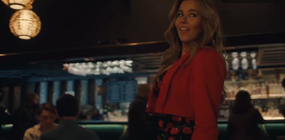 big tits cleavage linda cardellini natural tits gif