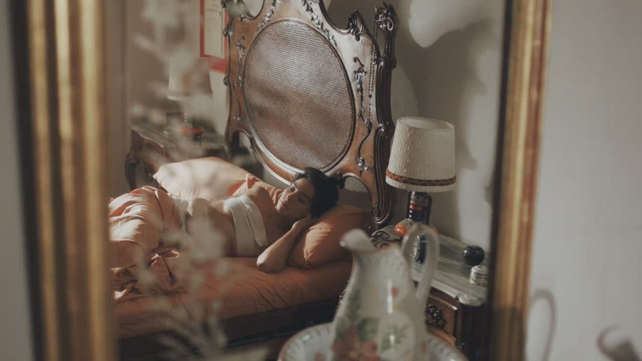 Boobs Portuguese Sensual gif