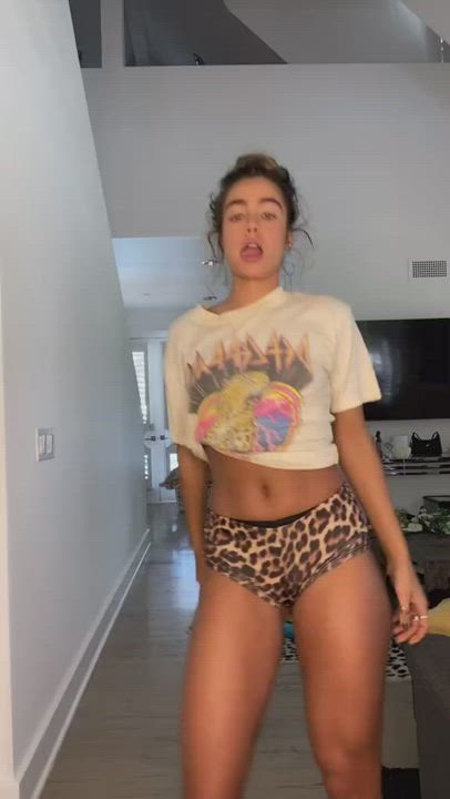 sommer ray tik tok
